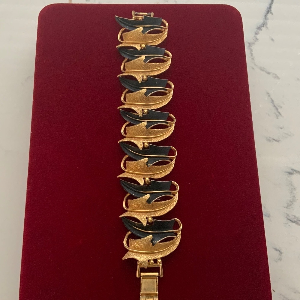 Vintage Signed Mode Art Bracelet - Picture 7 of 9